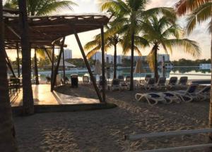 Condo by beautiful Lagoon