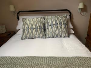 Fryers Cottage Wirksworth, a traditional yet stylish 2-bedroom Peak District cottage