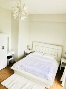 Cozy and Sunny Apartment near to Mactan Cebu International Airport - Amani Grand Resort & Residences