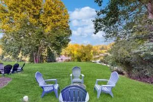 Lazy Daze Lakeside Retreat - Hardy