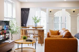 VietHOME- 502 Hang Bai-4 pax Netflix FREE Laundry