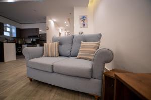 Luxe living apartment Near Mivida New Cairo