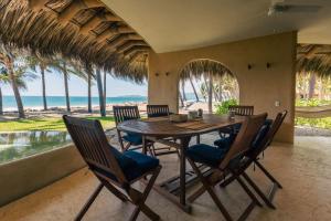 Marvelous Mar de Coco Areca 101