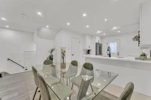 Cozy 6BR Home -TiCats,Hospitals,Beach,First Ontario - Grimsby