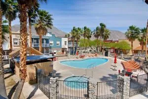Palm Canyon Hotel and RV Resort - Ocotillo Wells