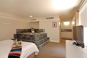 Palm Canyon Hotel and RV Resort