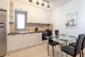 Mykonos Luxury Home with Jacuzzi