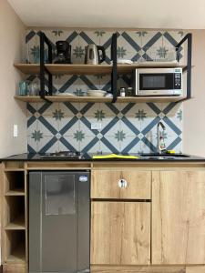 Económico alojamiento en Medellín por días - A102 By Roots Rentals