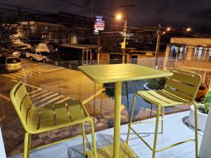 Moderno, Amplio y Elegante, Bien ubicado Apto Cerca Miraflores A9