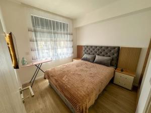 I&I 3 Bedrooms Apartment II