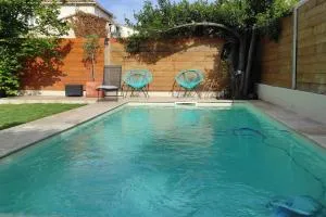 villa piscine proche des plages - Marsillargues