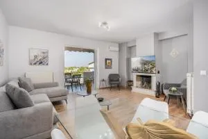 Villa Costa Luca in Vouliagmeni - 武利亚格迈尼