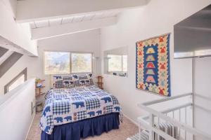 Perfect Ski Rental 2 blocks from Village Gondola
