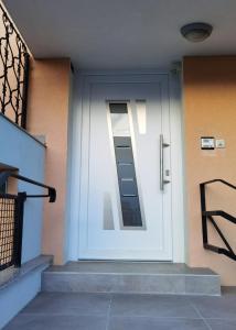 Comfortable condo for long-term stays