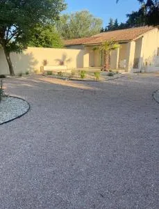 Maison avec piscine et jacuzzi idéale pour un séjour détente - Le Thor
