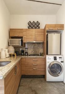 Suite en Centro Historico Terraza, Wifi, Desk, AC