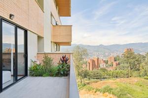 Apartamento exclusivo, edificio moderno, gran balcon y linda vista