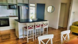 Longshore Drift - metres to Blacksmiths Beach