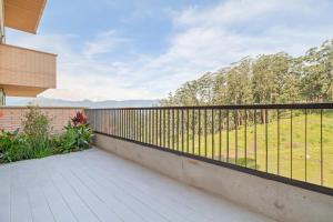 Apartamento exclusivo, edificio moderno, gran balcon y linda vista