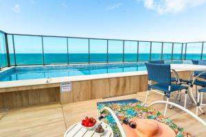 2 Quartos no Smart Orla com Ar, Piscina e Garagem