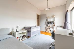 Lycabettus view Vintage penthouse flat in Exarchia