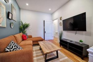 MTLVacationRentals- Le Clebard