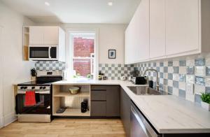 MTLVacationRentals- Le Clebard
