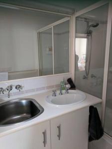 Coastal Creations at York, 2bed Apt, 450m to Beach