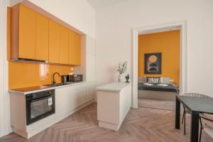 Exclusive Central 3BEDRM Stylish Residence by Prestige Homes