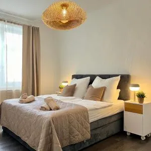 Stuttgart Zentrum - Hölderlinplatz - 80qm - EG - Heslach