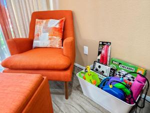 Alluring Lakefront Condo