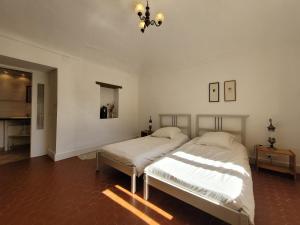 Maisons de vacances Mas Bourdaric - Location de Gites en Ardeche du Sud : photos des chambres