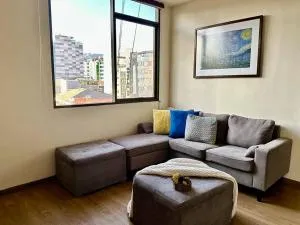 Moderno y espacioso departamento en Calacoto - Mecapaca