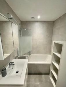 3 bedrooms w terrace&parking