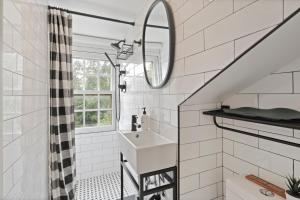 Four-Bedroom House room in The Nostalgic of Old Town