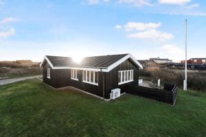 Sea View And Charging Station For Electric Car