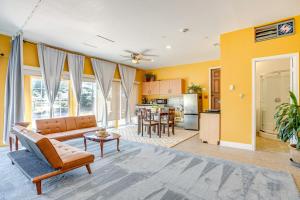 Scenic Aurora Studio on 3 Acres Easy 1-70 Access