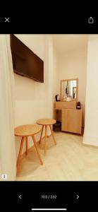 Deluxe pyramids view inn