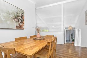 Pet friendly Seaside Family Escape, 11 Navala Ave - Air Con & Wi-Fi