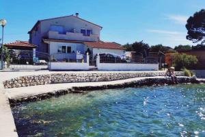 Apartments by the sea Sukosan, Zadar - 9711