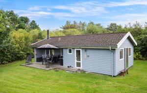 Gorgeous Home In Farsø With Wifi