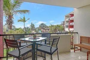 Yeppoon CBD furnished apartment with pool! - Bondoola