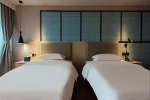 Echarm Hotel Lhasa Potala Palace Square - Лхаса