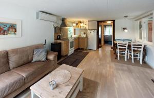 2 Bedroom Beautiful Home In Höör