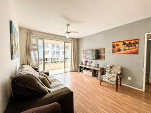 Apê Espaçoso, AC | 300m Praia de Canasvieiras