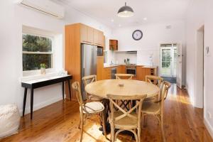 White Rabbit on Jones- central sophistication