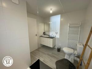 Maisons de vacances Gite au Marais Breton: Confort, Proximite Plages, Ideal Familles et Amis - FR-1-426-548 : photos des chambres