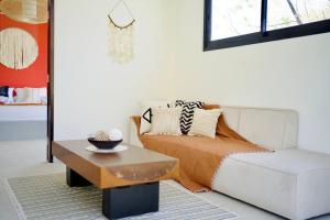 Villa Bacchanalia - 2-bedroom Villa with Pool & Roof Top - Ocean view