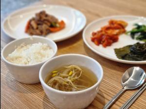 Hound Hotel Jeonju Deokjin