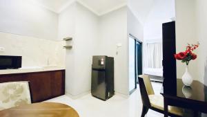 Phòng Giường Đôi Có Phòng Tắm Riêng (Double Room with Private Bathroom)